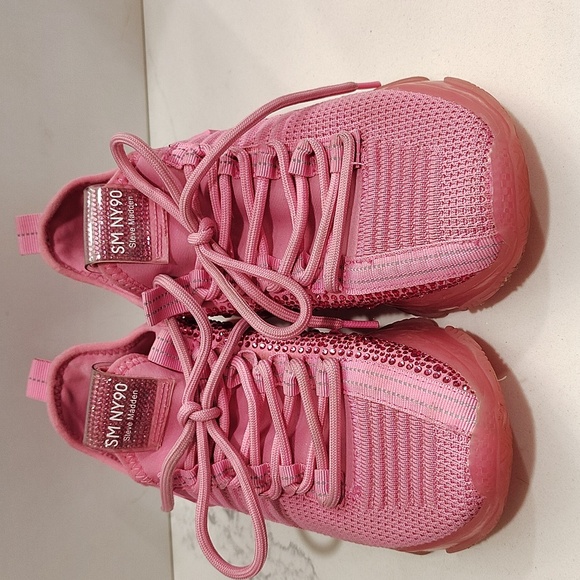 Steve Madden Hot Pink Sparkle Maxima Sneakers Size 6 Stretch - Picture 8 of 8